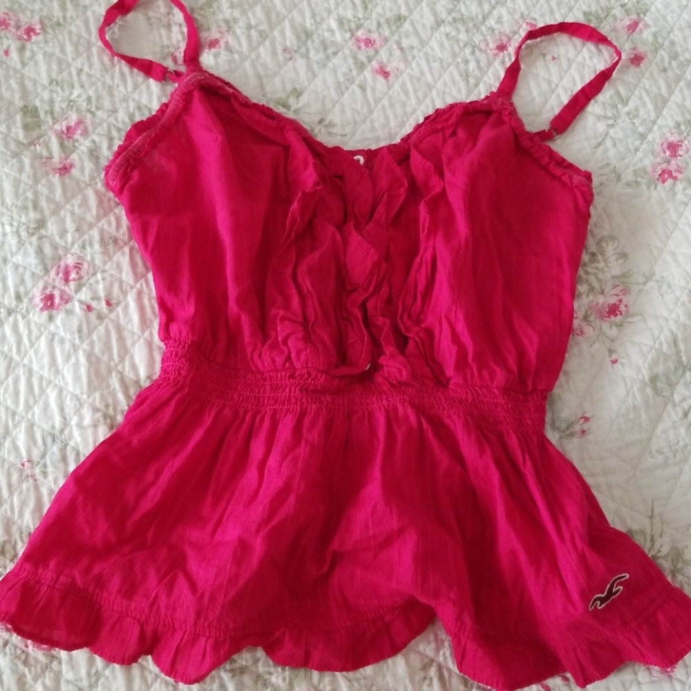 Hollistar tank top. Fushia Magenta color